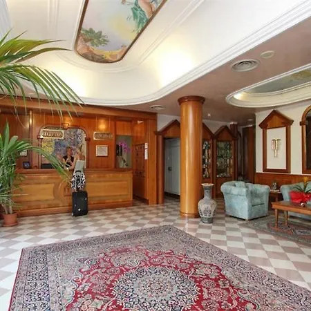 Отель Park Cellini 4*