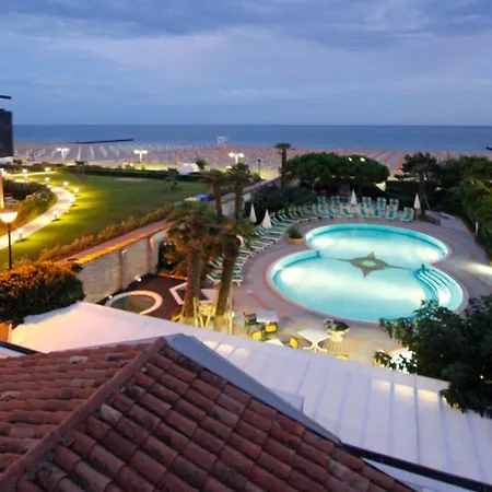 Park Cellini 4*