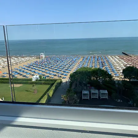 Park Cellini Лидо-ди-Езоло