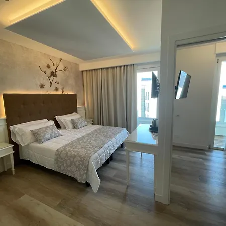 Park Cellini Отель 4*