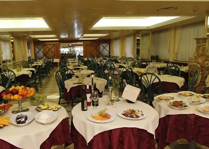 切利尼公园酒店 利多迪迪耶索洛