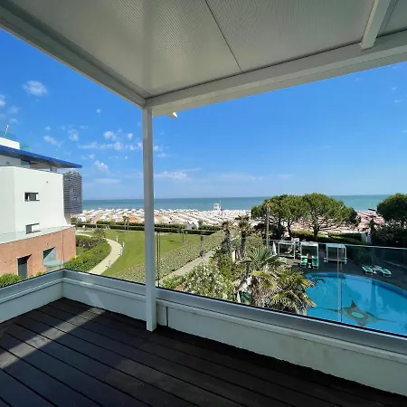 Park Cellini Лидо-ди-Езоло