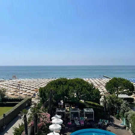 Park Cellini 4* Лидо-ди-Езоло