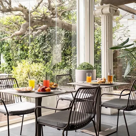 Park Cellini Отель