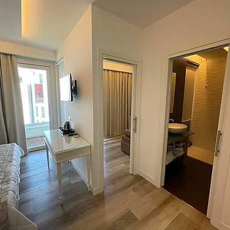 Park Cellini 4*