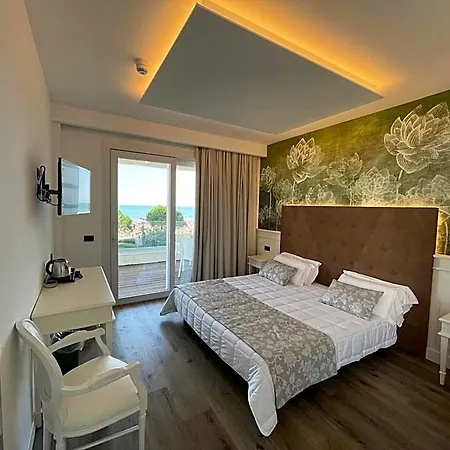 Park Cellini فندق 4*
