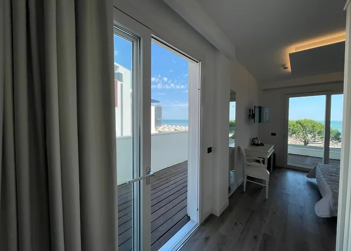 Park Cellini Hotel 4*
