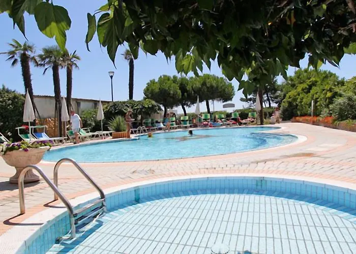 Park Cellini 4*