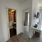 Park Cellini Hotel